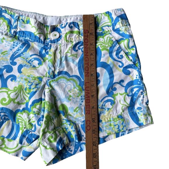 Lilly Pulitzer Resort White Crystal Coast Blue Mini Callahan Shorts 2 Preppy - Picture 2 of 8